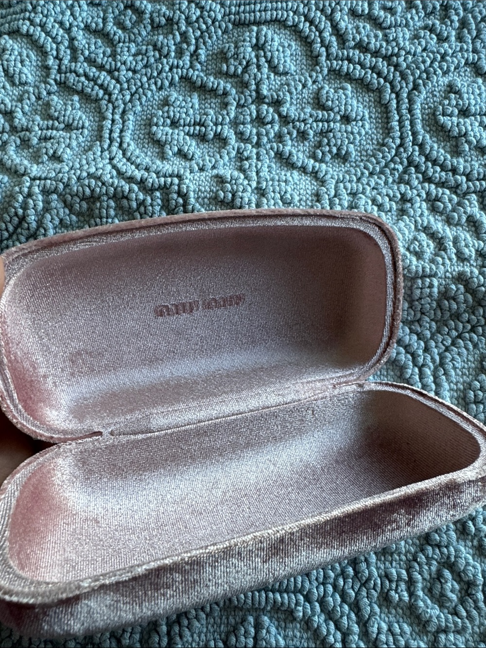 Miu Miu Pink Velvet Eyewear Case - Picture 2 of 4